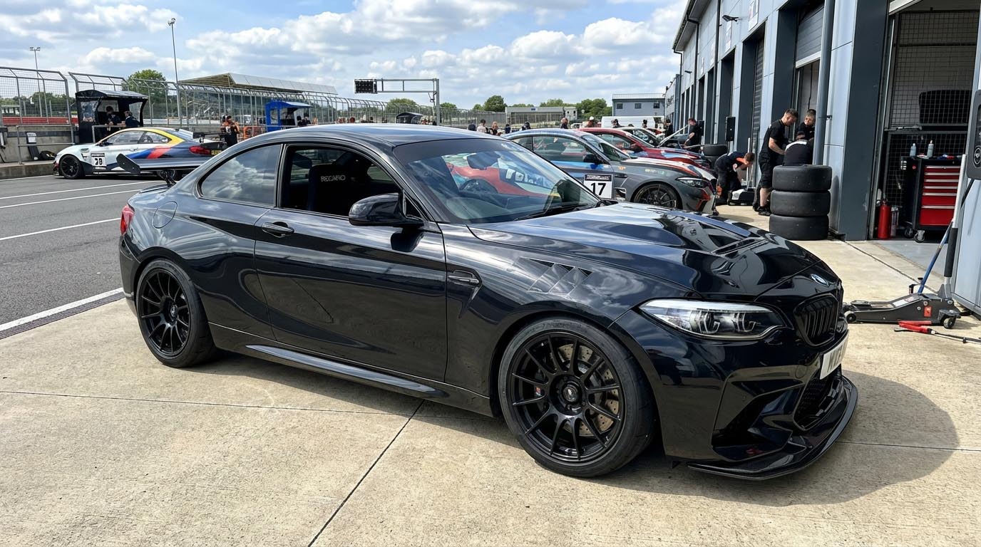 PROTRACK F-Series na torze